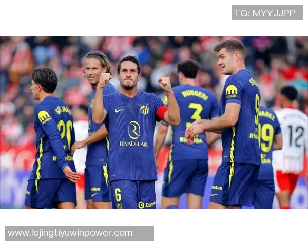 科克怀念马竞老球场红白相间球网引发球迷共鸣